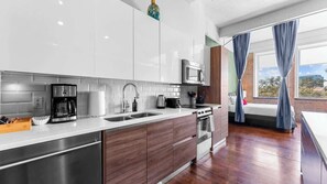 Fridge, microwave, oven, stovetop