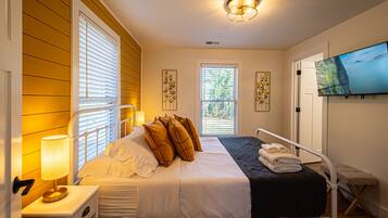 2 多间卧室、免费 WiFi、床单