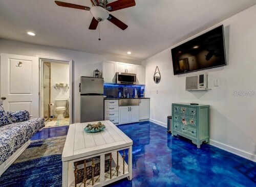 The "Love shack" Bungalow