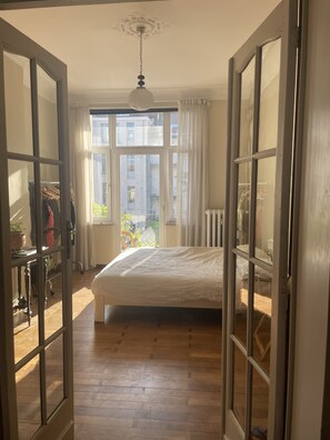 1 chambre, fer et planche à repasser, Wi-Fi, draps fournis