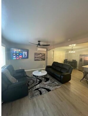 TV connectée, cheminée