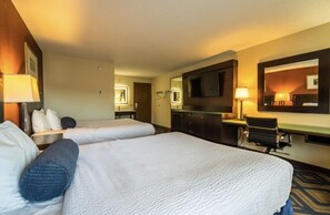 1 bedroom, desk, laptop workspace, blackout drapes