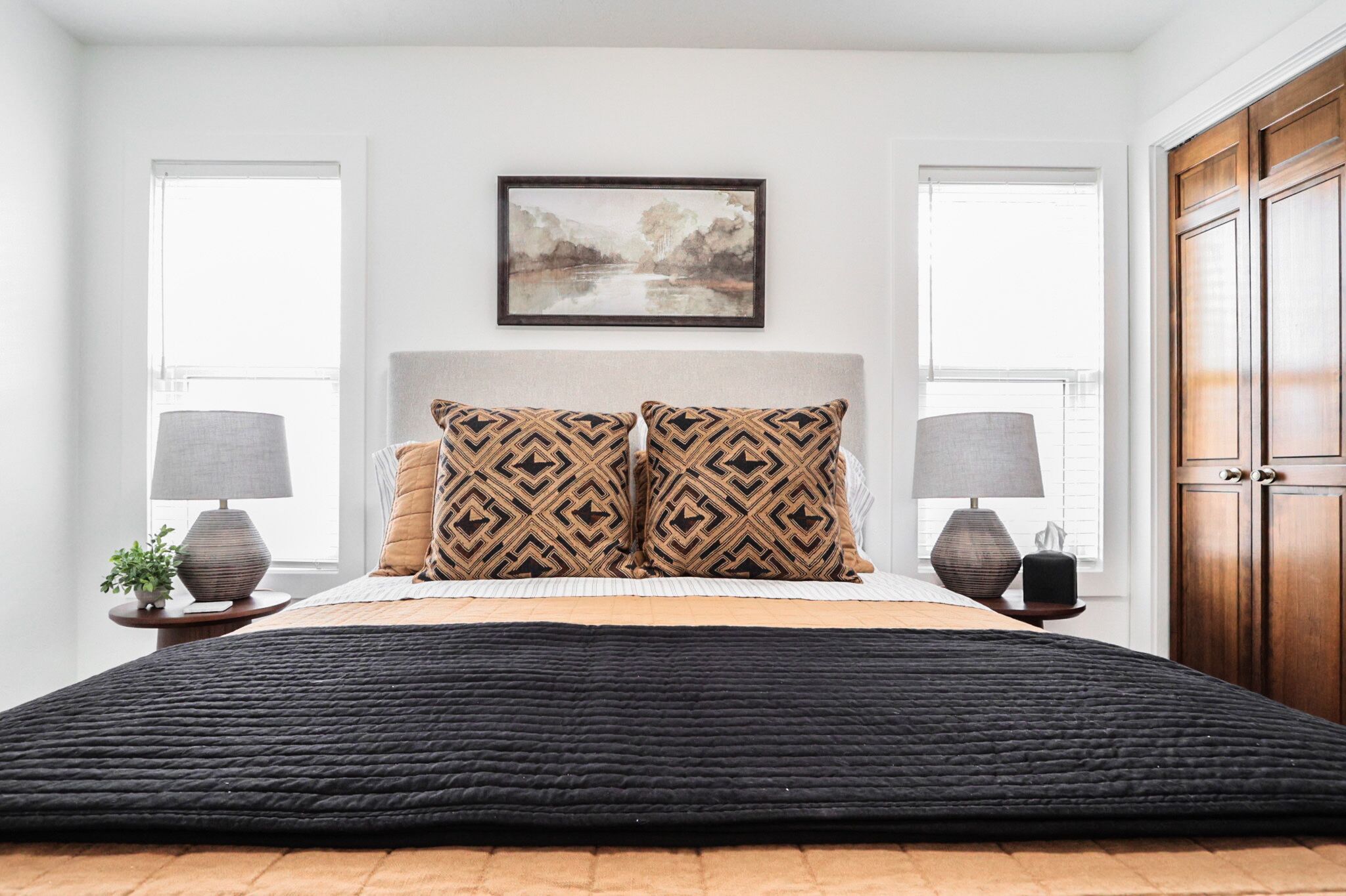 2 多间卧室、办公桌、熨斗/熨衣板、旅行婴儿床