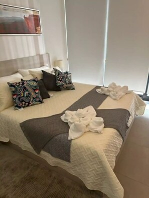 1 dormitorio, tabla de planchar con plancha, wifi gratis y ropa de cama