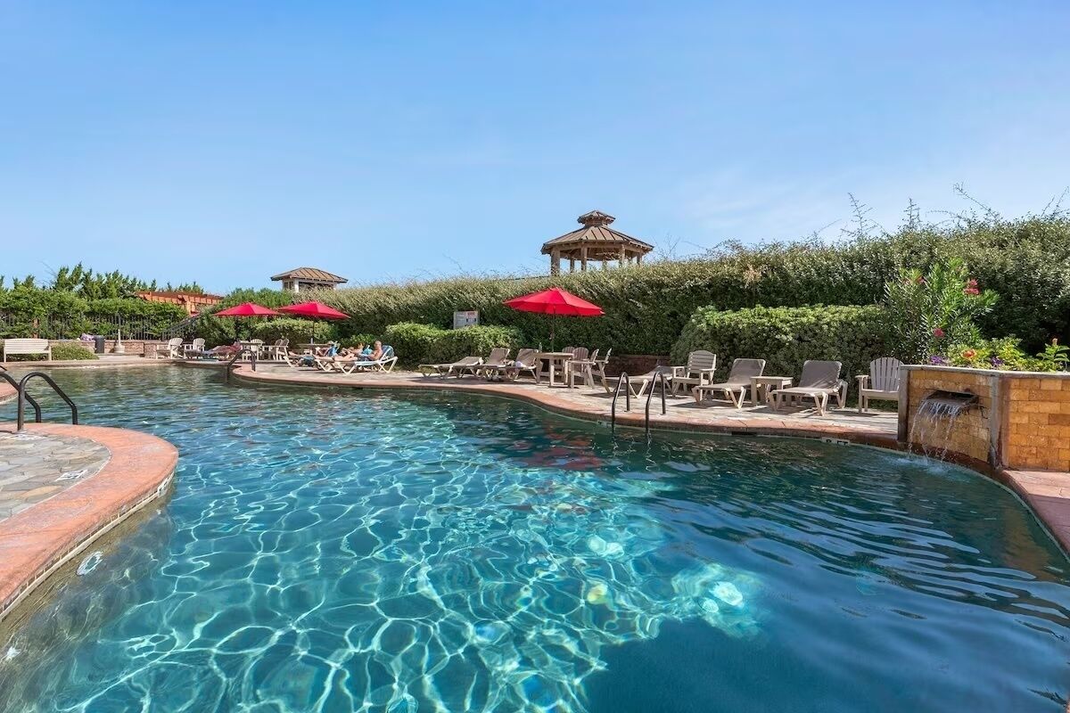 Piscina coperta, piscina all'aperto