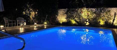 Piscine extérieure, piscine chauffée