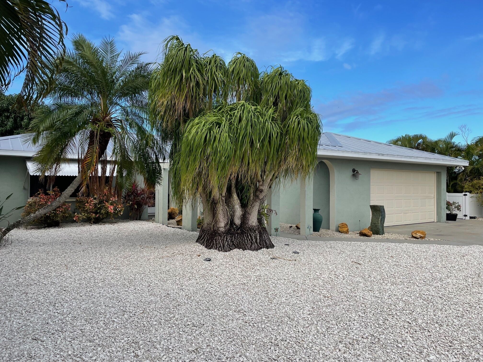 Luxurious and Comfortable Waterfront Home with Gulf Access.