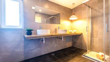 Dusche, Haartrockner