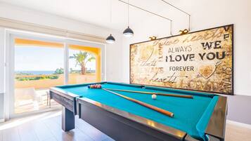 Game room
