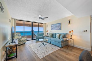 Smart TV - CBC 2-17F –Beachfront Bliss with Gulf Views! (Clearwater Beach)