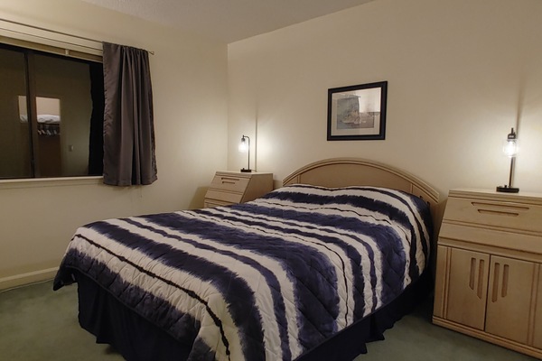 4 bedrooms, desk, WiFi (free), bed sheets
