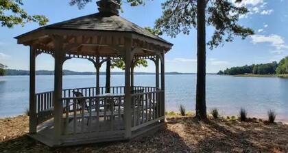Fun Keowee Key TownHse Golf Lake Tennis Pickleball