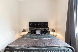 Apartment | 1 bedroom, iron/ironing board, free WiFi