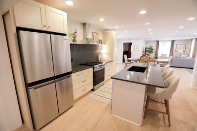 The Montford - Frankenmuth's Premier Downtown Retreat - Entire Home