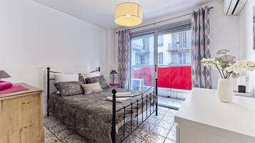 2 bedrooms, desk, iron/ironing board, free WiFi