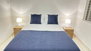 4 bedrooms, iron/ironing board, free WiFi, bed sheets