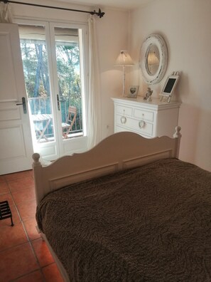 3 camere, ferro/asse da stiro, Wi-Fi