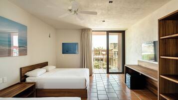 Comfort Double Room | 1 bedroom, premium bedding, Select Comfort beds, in-room safe