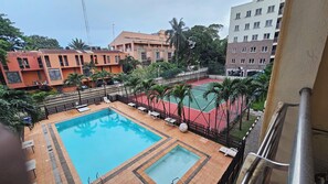 Pool - Luxury 3 bed apartment on Gerrard road in Ikoyi, Lagos. (Lagos)