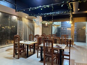 Restaurant - grand falcon (Bengaluru)