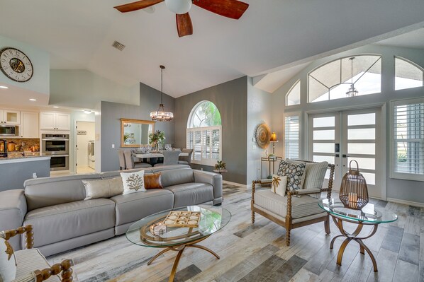 TV - Gorgeous Punta Gorda Home w/ Lanai & Private Pool! (Punta Gorda)