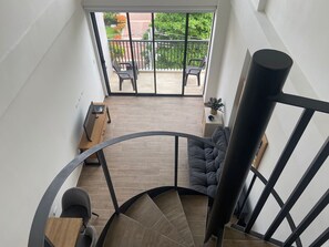 Interior - Moderno dúplex tipo loft 1BR (Cartagena)