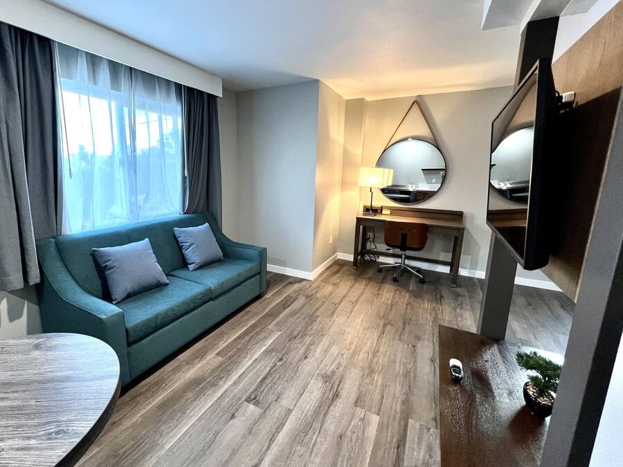 Family Suite, Multiple Beds | Desk, laptop workspace, free WiFi, bed sheets