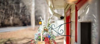 Quaint Cabin By The Creek Privat