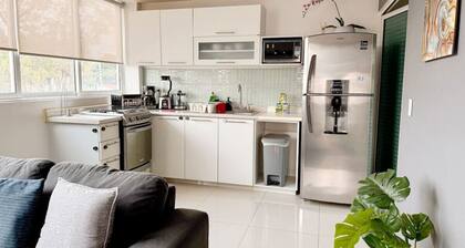 Beautiful Apartment | Airport | Downtown