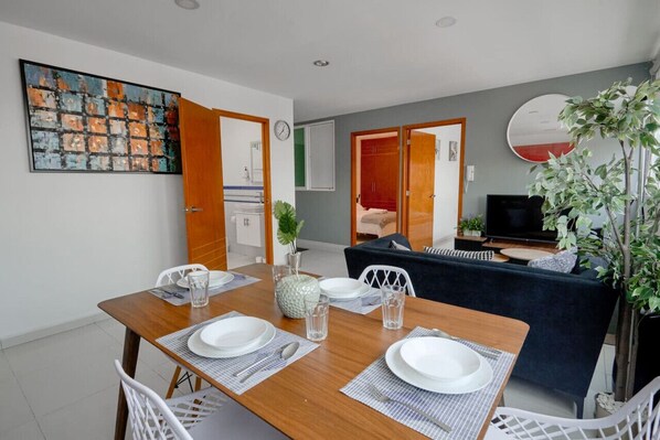 Dining - Foro Sol | Colonia Roma | Airport | Downtown (Venustiano Carranza)