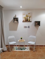 Habitación Confort doble, 1 cama doble | Escritorio, wifi gratis, ropa de cama