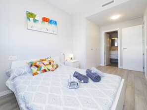 2 bedrooms, iron/ironing board, free WiFi, bed sheets - Cubo's Apartamento Marques & Parking / community pool / air conditioning/ free wifi (Vélez Málaga)
