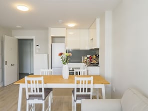Dining - Cubo's Apartamento Marques & Parking / community pool / air conditioning/ free wifi (Vélez Málaga)