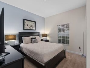 5 chambres, fer et planche à repasser, lit parapluie, Wi-Fi gratuit