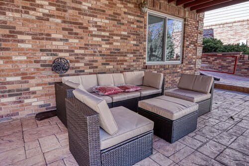 Private Basement by Outlet/Golf Course/East Lake