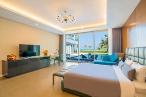6 bedrooms, in-room safe, free WiFi, bed sheets - Beachfront Bliss: 6-BR Villa in five-star resort (Ngũ Hành Sơn)