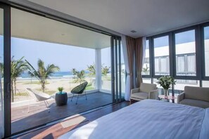 4 室のベッドルーム、セーフティボックス (室内)、WiFi (無料)、ベッドシーツ