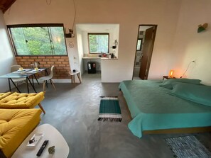 1 室のベッドルーム、アイロン / アイロン台、WiFi、ベッドシーツ