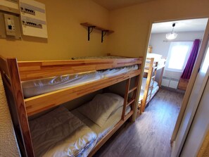1 bedroom