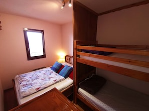 1 bedroom