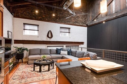 Whirlaway Loft - Heart of Downtown/NuLu