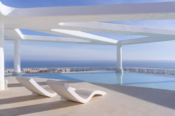 Outdoor pool - Gran Canet 2BR - Sea Views, Pools & Gym (Canet de Berenguer)