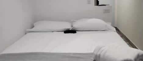 1 bedroom, free WiFi, bed sheets