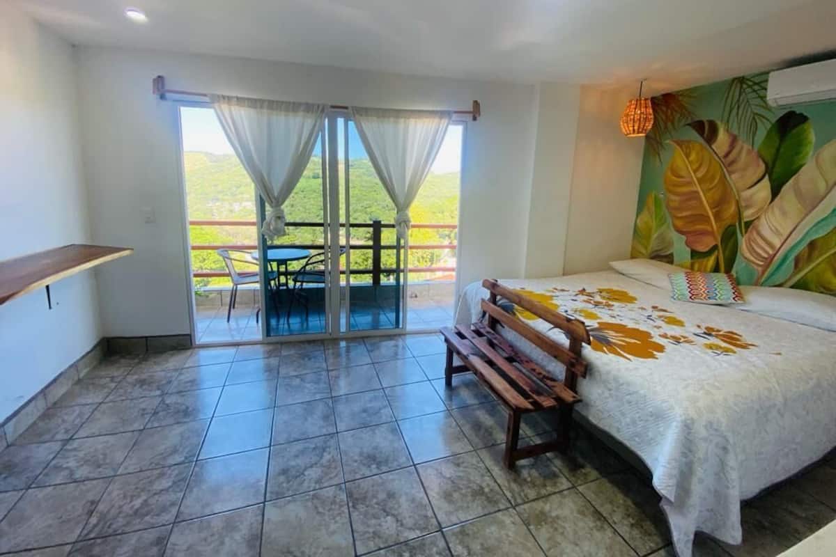 Panoramic Room | 1 bedroom, individually decorated, individually furnished