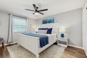 2 quartos, acesso à internet, roupa de cama