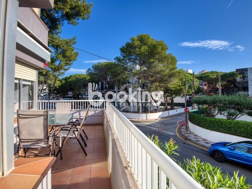 Un appartement confortable très central à 2 minutes de la plage