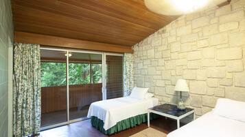 2 sovrum, internet och sängkläder