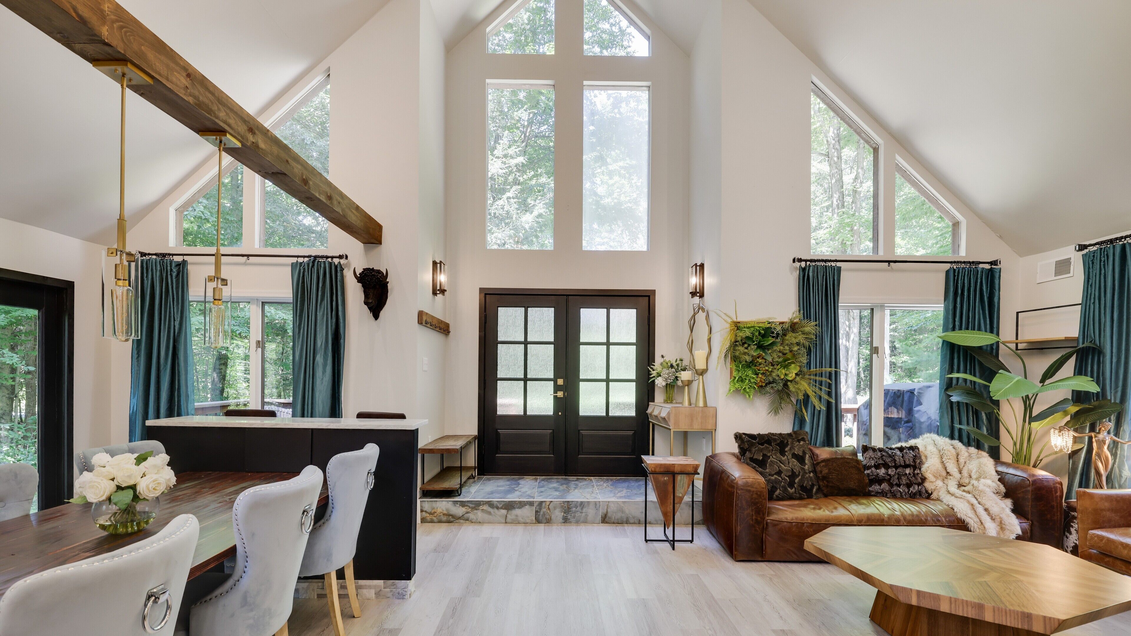 Luxury Escape in Heart of Pocono Mountains
