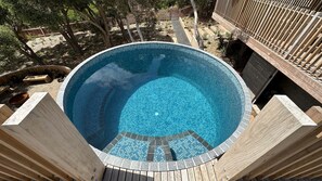 Beheizter Pool