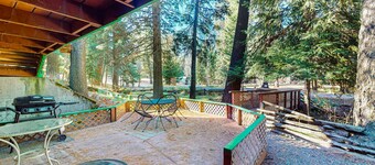 Historic home with mountain views & kids play area - great for reunions/retreats